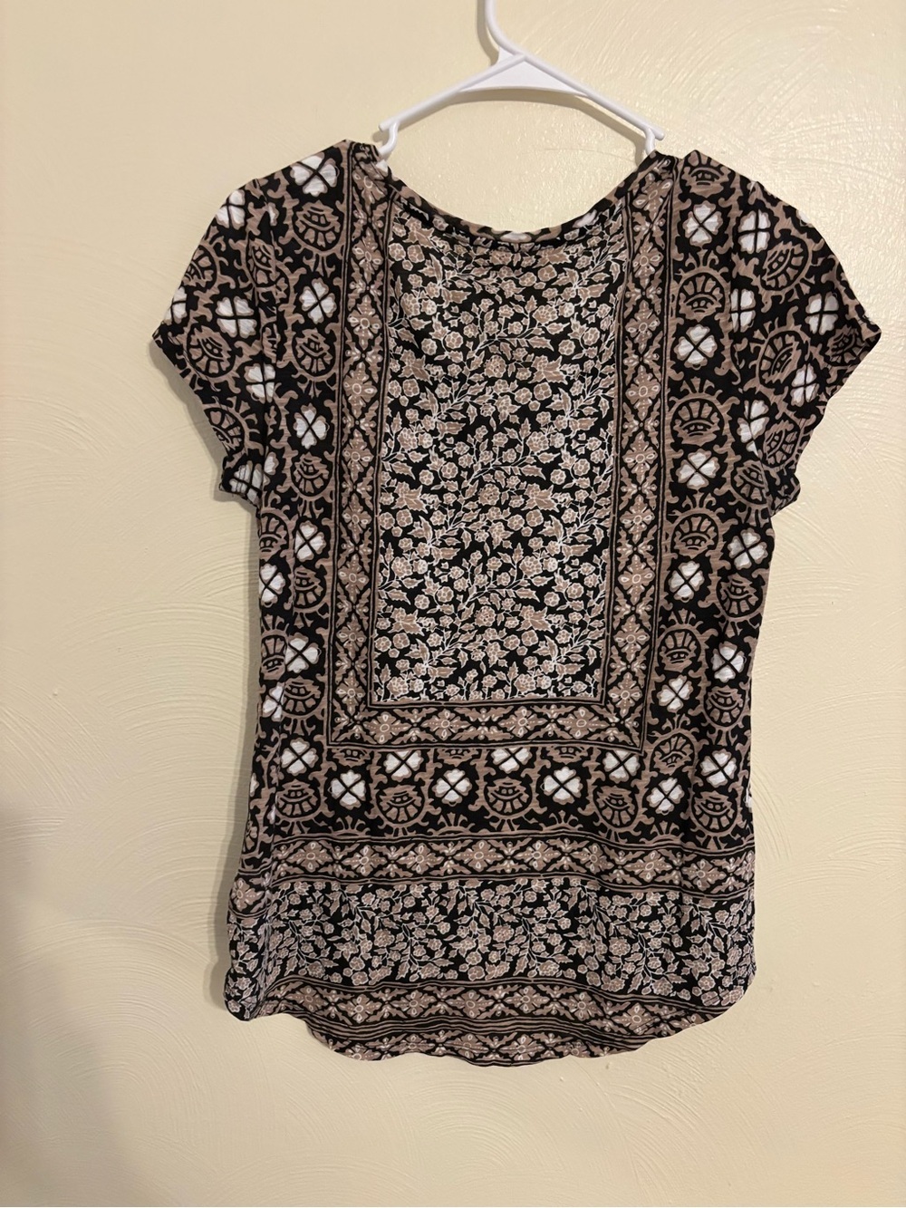 Lucky Brand Boho Floral Border Print Cotton Modal Tee Medium - Picture 9 of 9